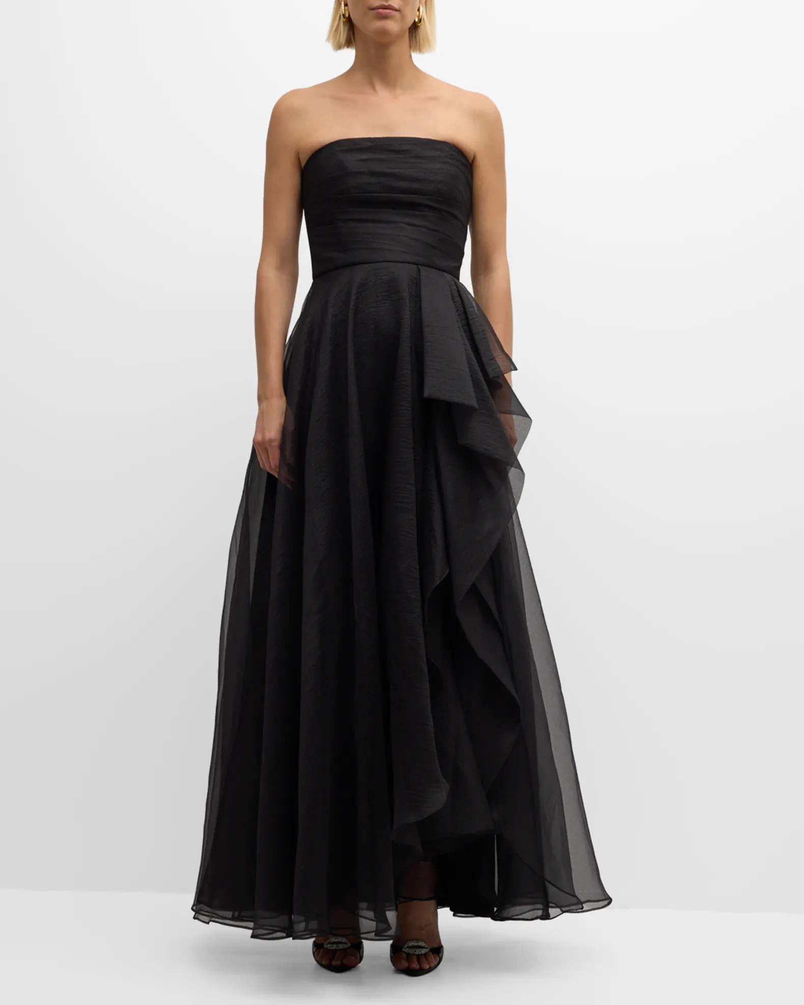 Gown Teresa Strapless con Detalles Draped - Image 2